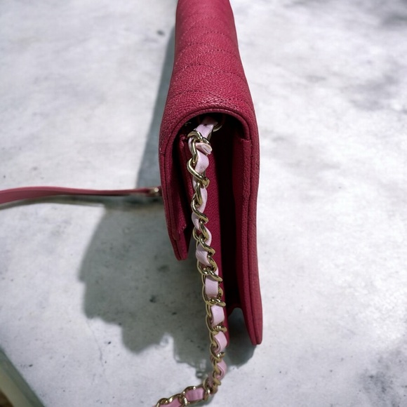 CHANEL Hot Pink/Gradient Straps Caviar Thread Around Flap Bag - Picture 7 of 14